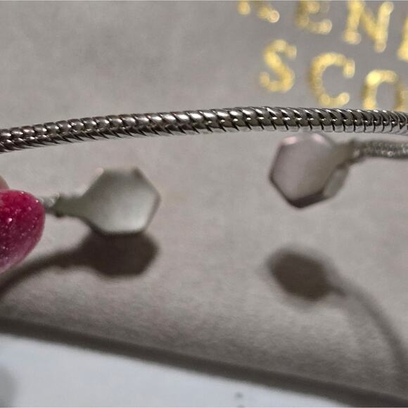 Kendra Scott Silver Rhodium and Grey Pinch Bracelet‎ - Picture 6 of 7